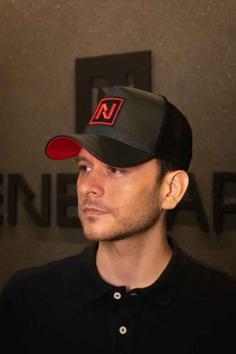 Boné personalizado produzido pela Ene Caps — foto real 19