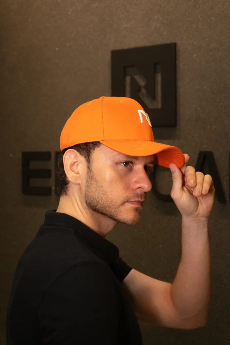 Boné personalizado produzido pela Ene Caps — foto real 24