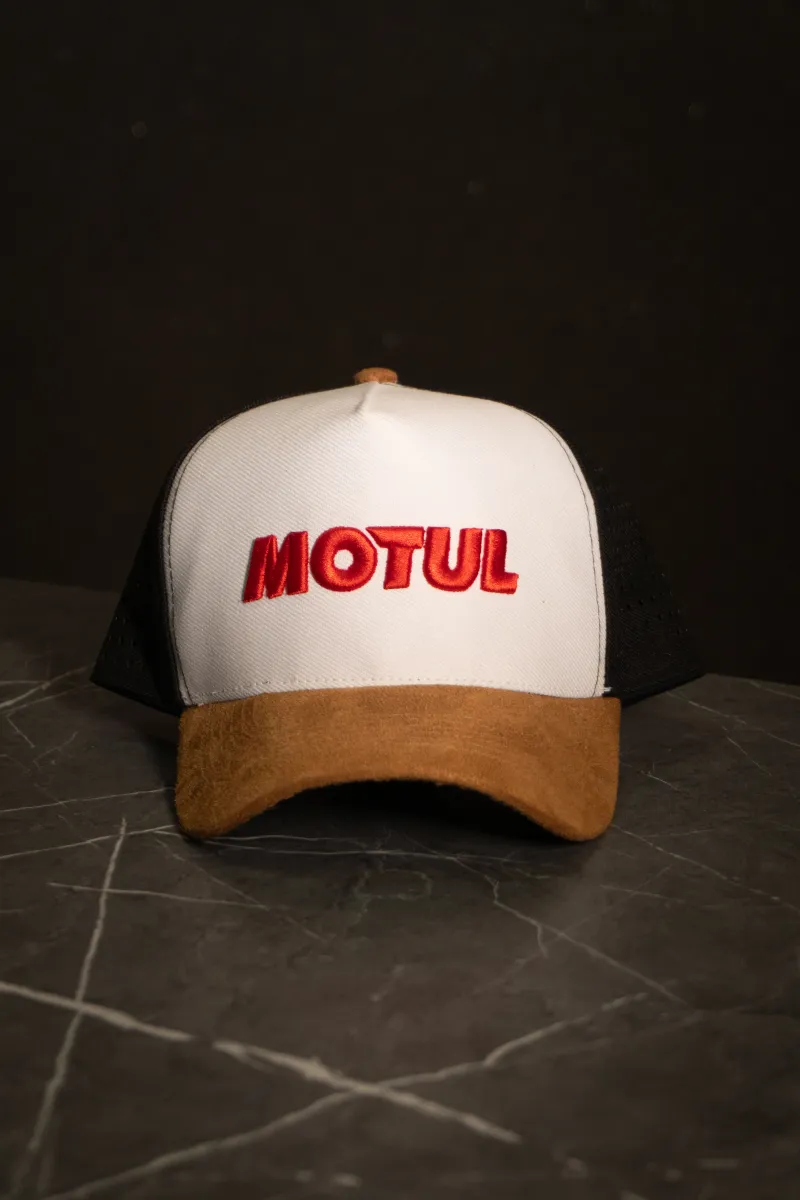 Boné personalizado produzido pela Ene Caps — ensaio oficial